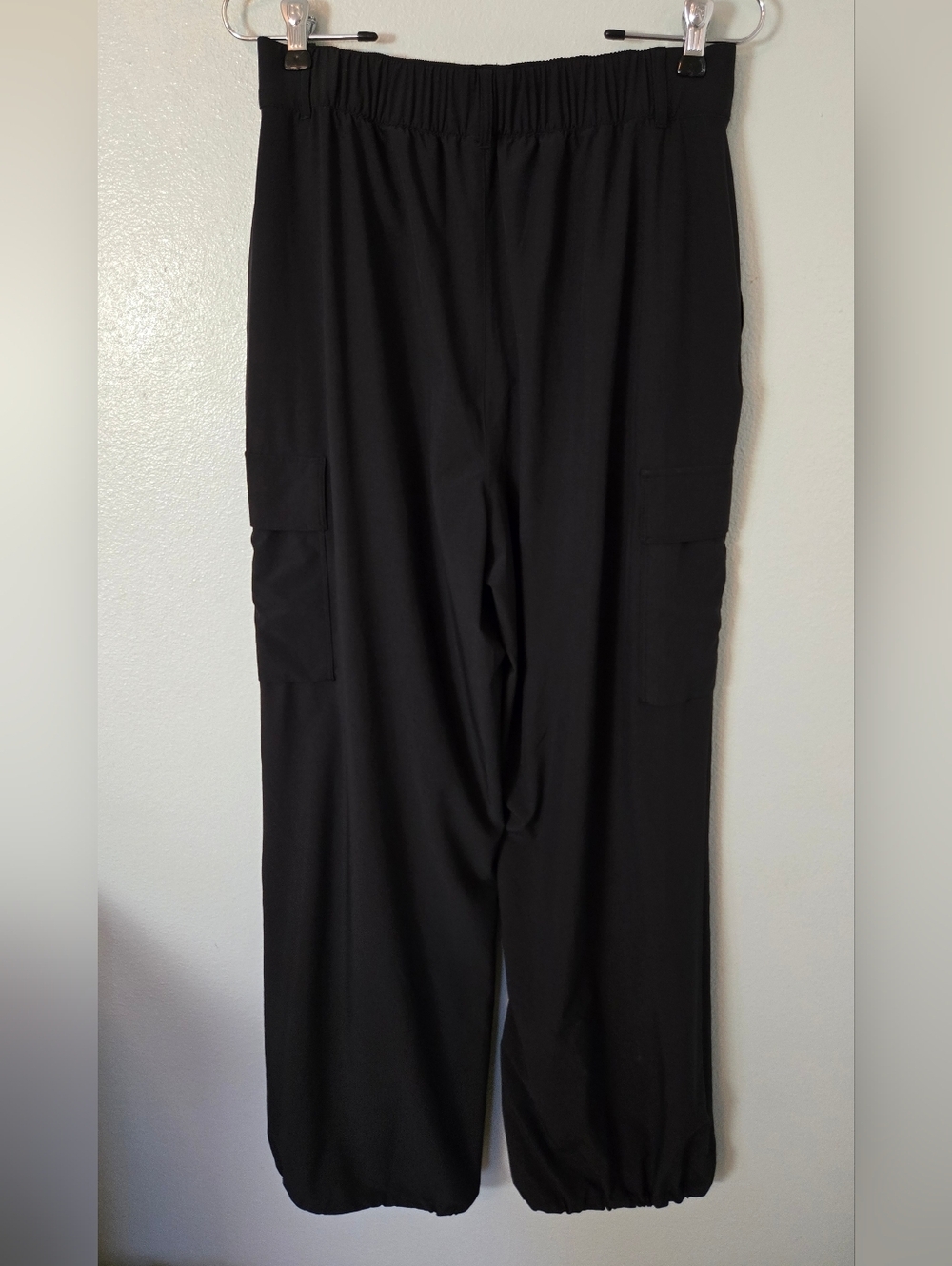 Gap Fit | Black High Rise Runaround Cargo Joggers Size Small Tall - Picture 5 of 13